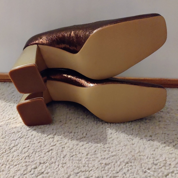 Zara Bronze Metallic Cracked Leather Mid Heel Shoes - Picture 6 of 7